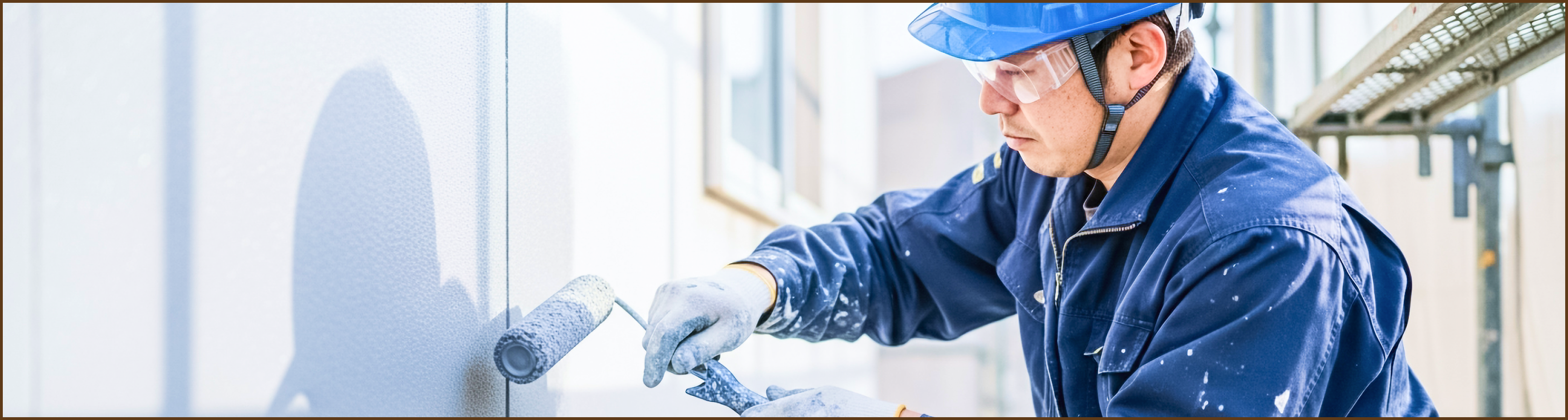 外壁塗装を行う青木美装の職人